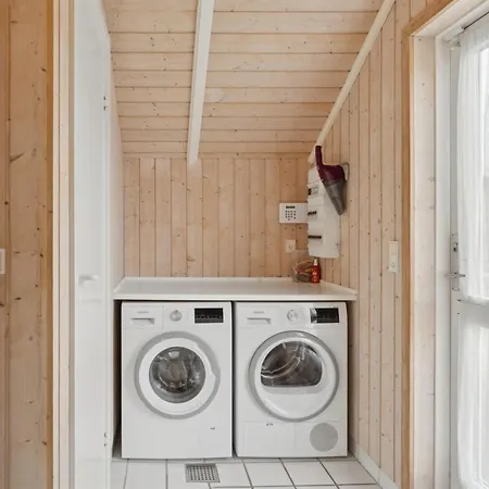 Terne - 90m From The Sea By Interhome Feriehus *