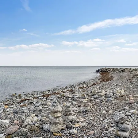 Terne - 90m From The Sea By Interhome