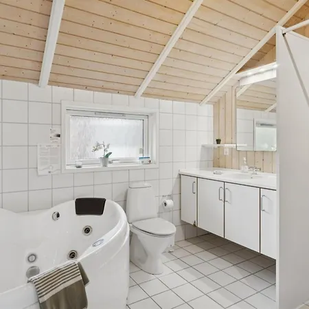 Holiday home Terne - 90m From The Sea By Interhome