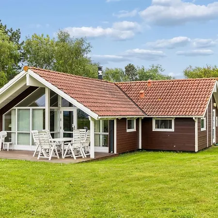 Terne - 90m From The Sea By Interhome Klint